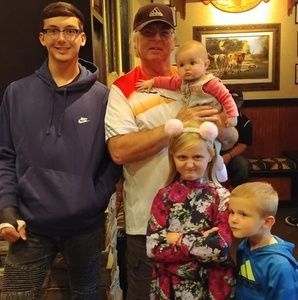 Meet your Posher, Buddy